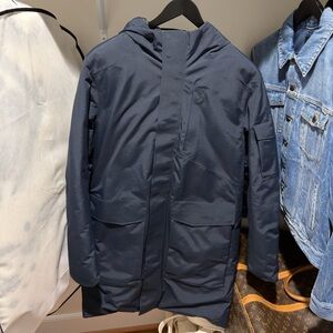 lululemon athletica Men's Dark Blue Puffer Jacket